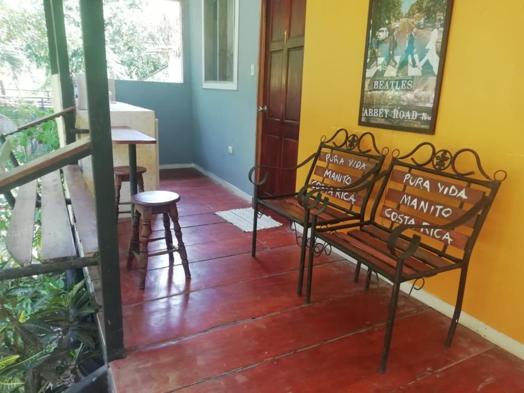 Donde Familia Manito Bed and Breakfast Paquera Eksteriør billede