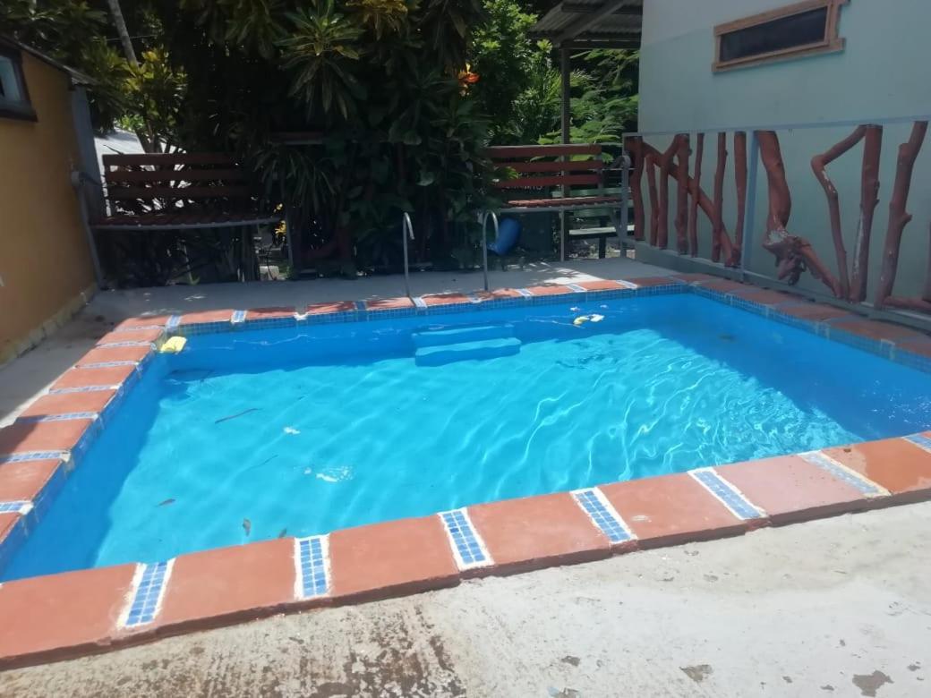 Donde Familia Manito Bed and Breakfast Paquera Eksteriør billede